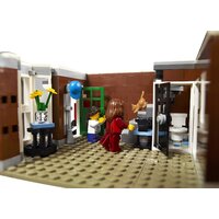 LEGO 10218 Pet Shop Image #4
