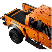 LEGO Technic 42126 Ford F-150 Raptor Image #9