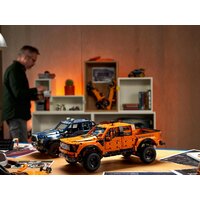 LEGO Technic 42126 Ford F-150 Raptor Image #18