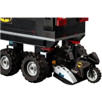 LEGO DC Super Heroes 76160 Мобильная база Бэтмена Image #19