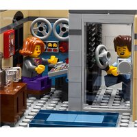 LEGO Creator 10260 Ресторанчик в центре Image #14