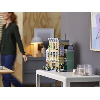 LEGO Creator 10278 Полицейский участок Image #17