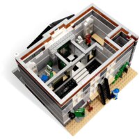 LEGO 10224 Town Hall Image #8