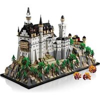 LEGO Architecture 21063 Neuschwanstein Castle Image #7