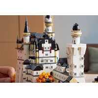 LEGO Architecture 21063 Neuschwanstein Castle Image #9